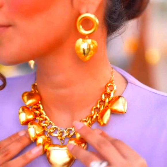 Necklace and Earrings 📿 - Picture 4 of 4